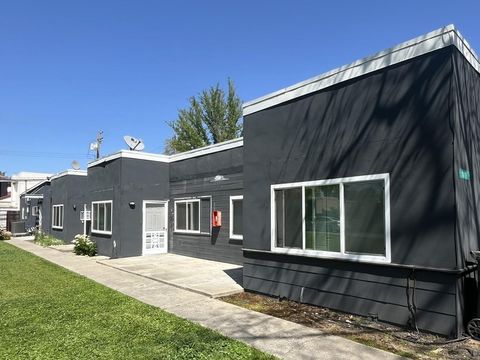 2065 15th Avenue Sacramento CA 95822