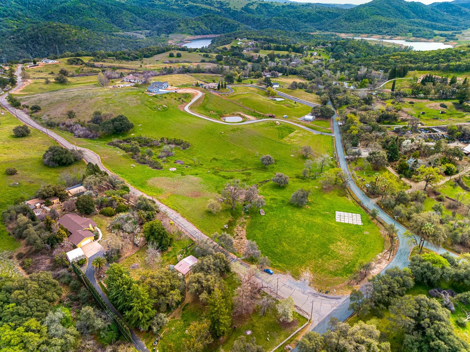 3180 Rattlesnake Road