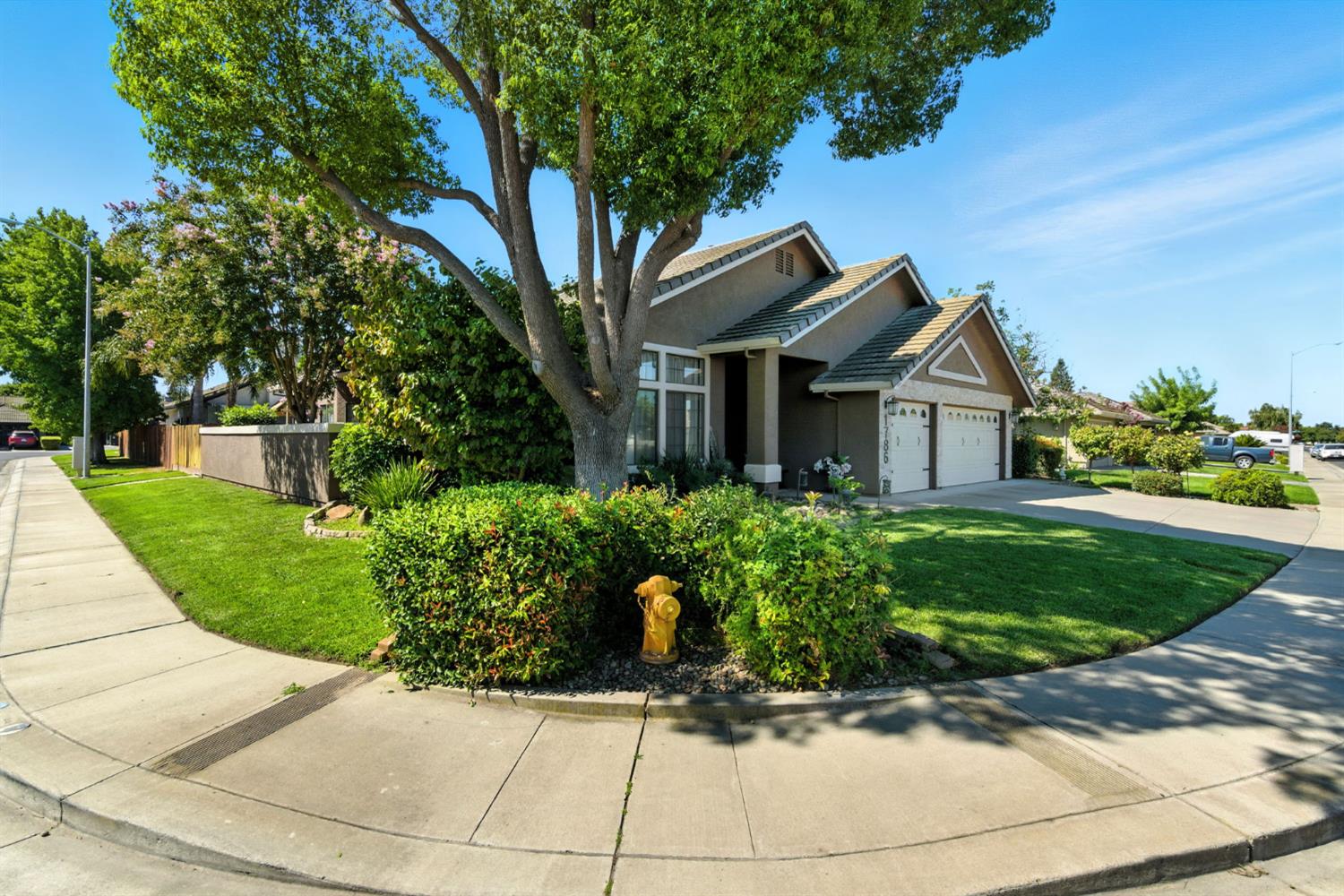 1786 Brookside Drive