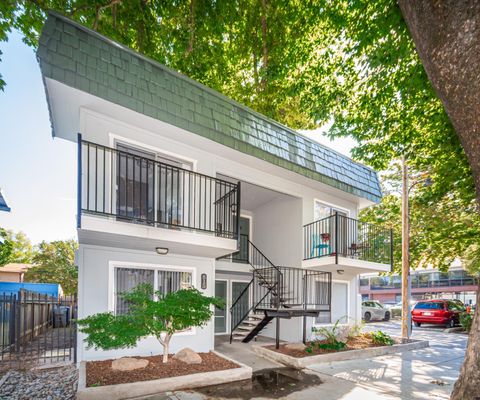 815 18th St Sacramento CA 95811