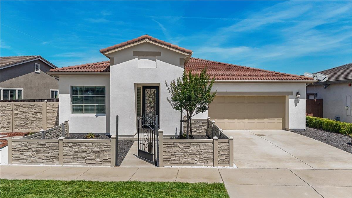 2352 Mustang Drive
