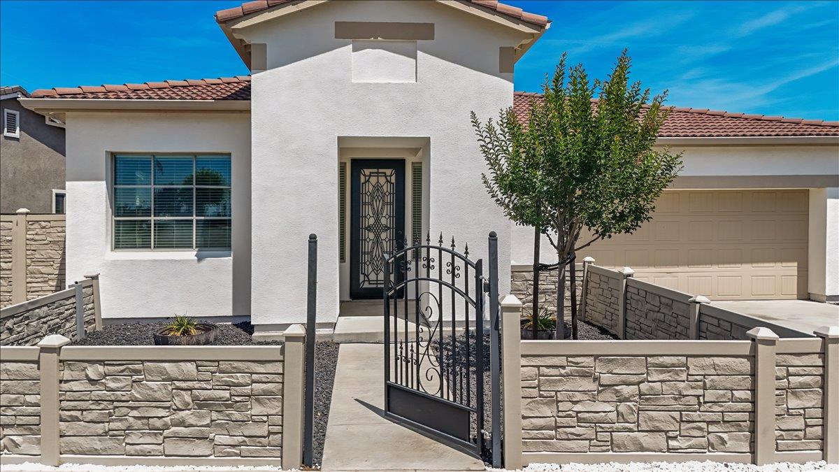 2352 Mustang Drive
