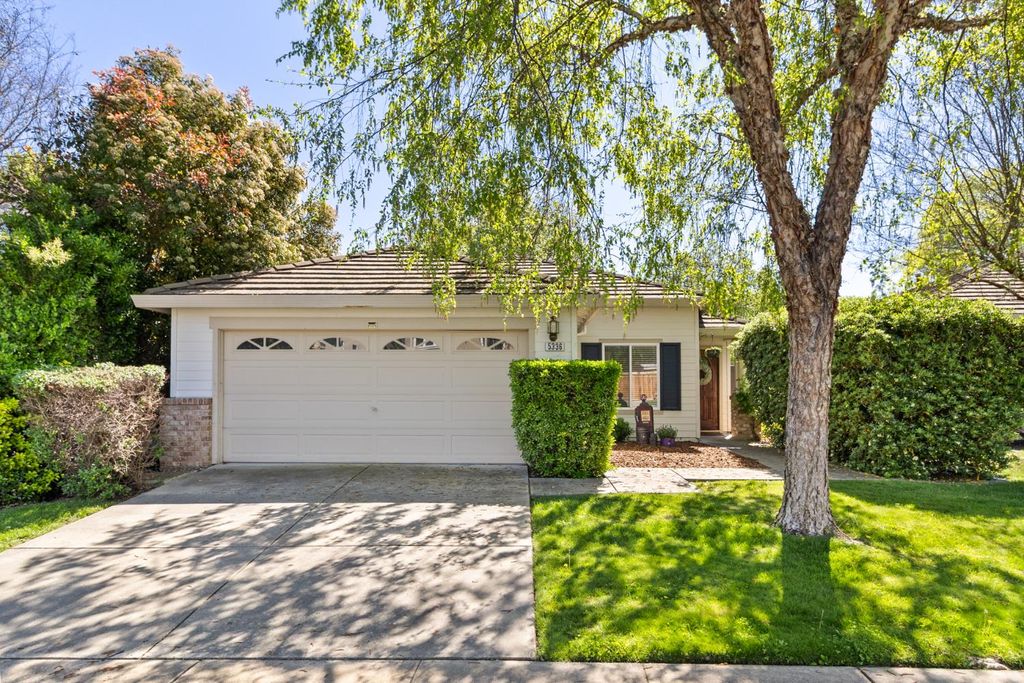Photo of 5336 Wadsworth Way, Sacramento, CA 95835 (MLS # 226032975)