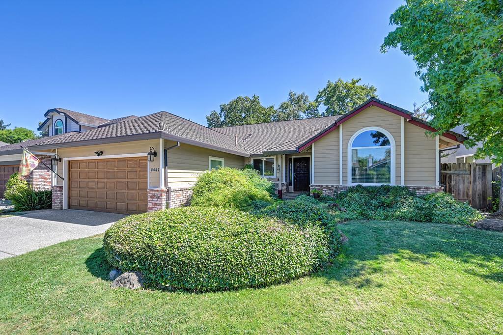 6447 Shadow Hawk Drive