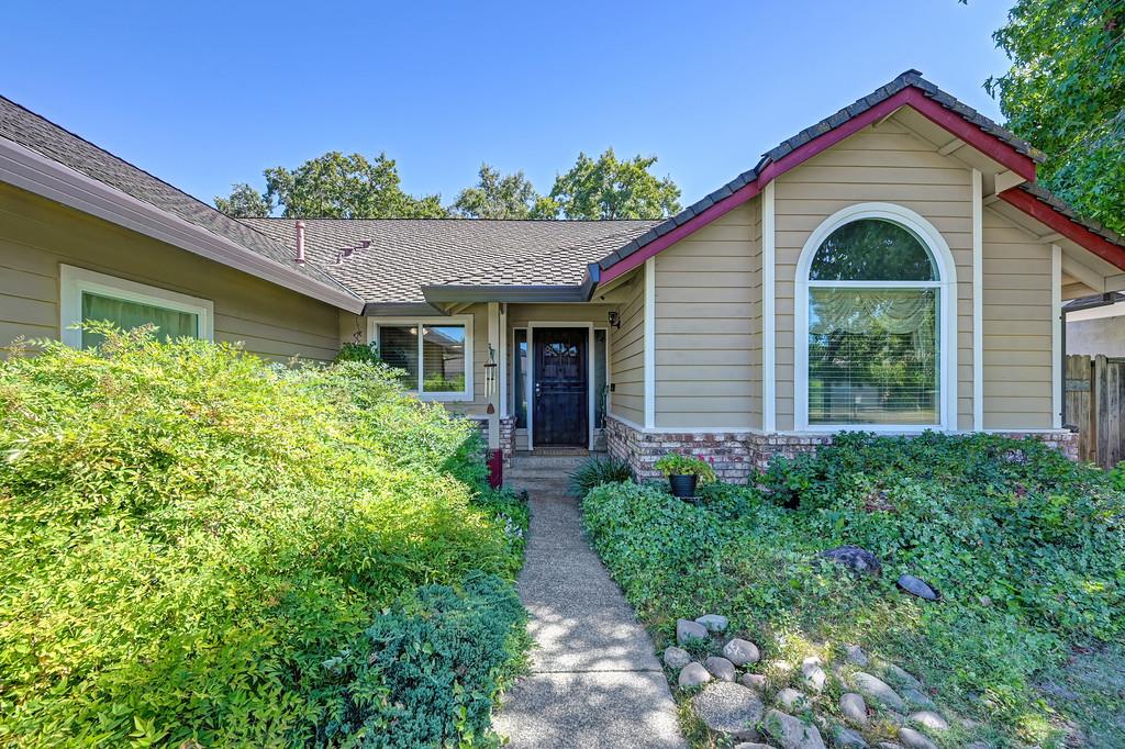 6447 Shadow Hawk Drive