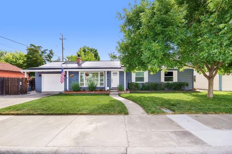 911 West St, Woodland, CA 95695 - MLS#: 225066728