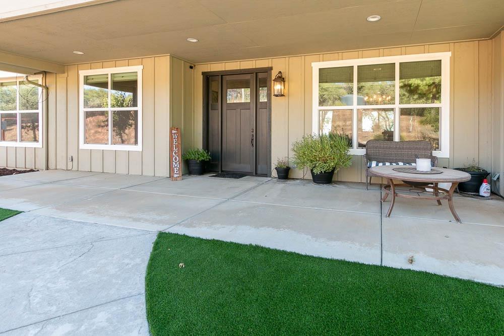 1072 Champagne Lane