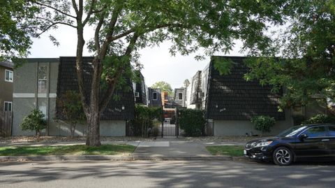 2416 S Street Sacramento CA 95816