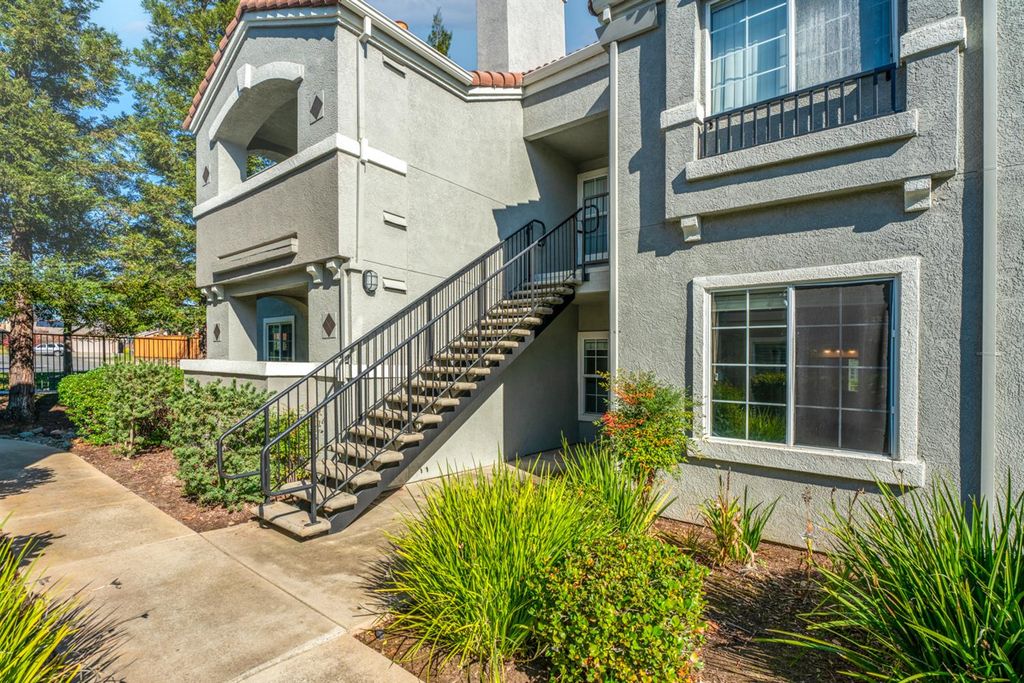 Photo of 885 Halidon Way #314, Folsom, CA 95630 (MLS # 226017825)