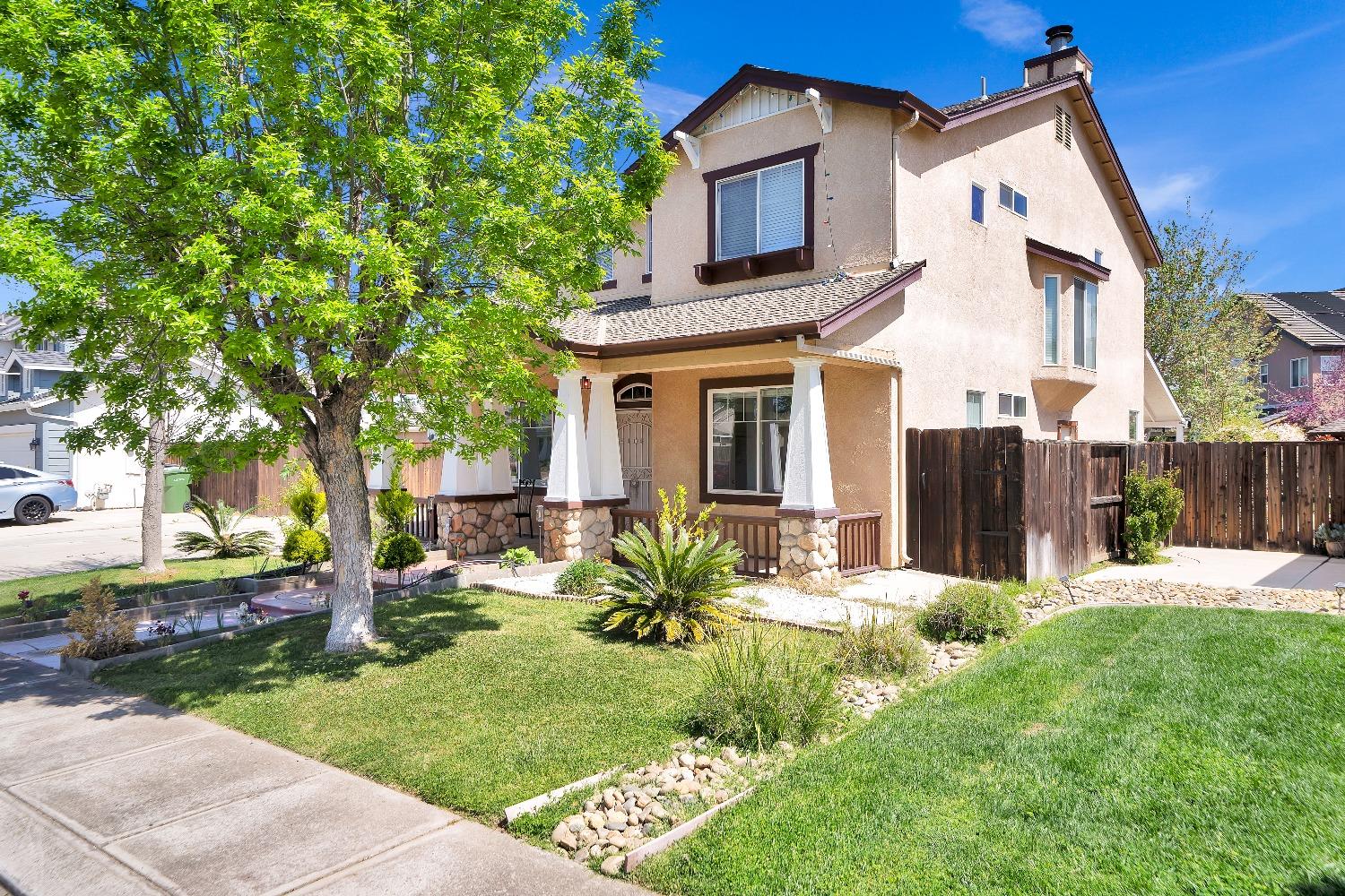 4104 KEEPSAKE Drive