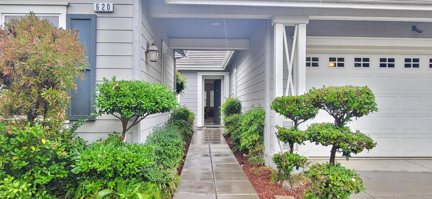 620 W Privado Way