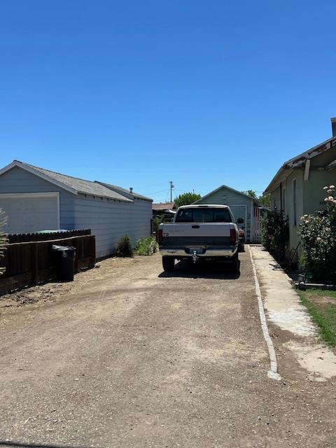 320 Wallis Avenue