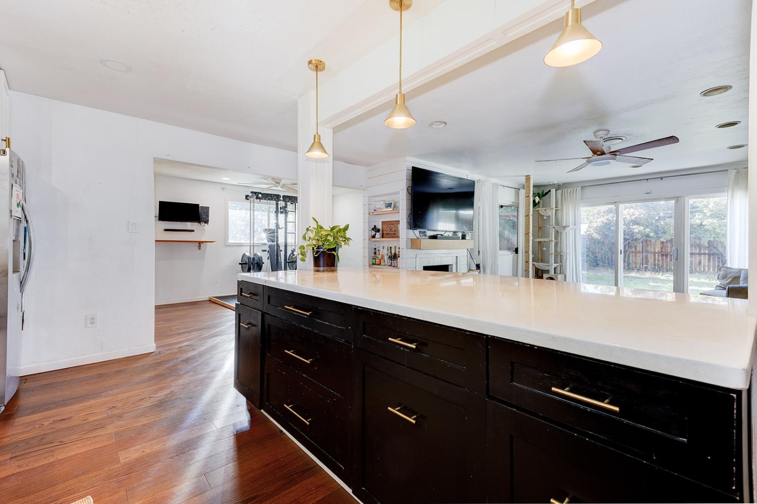 3216 Churchill Road
