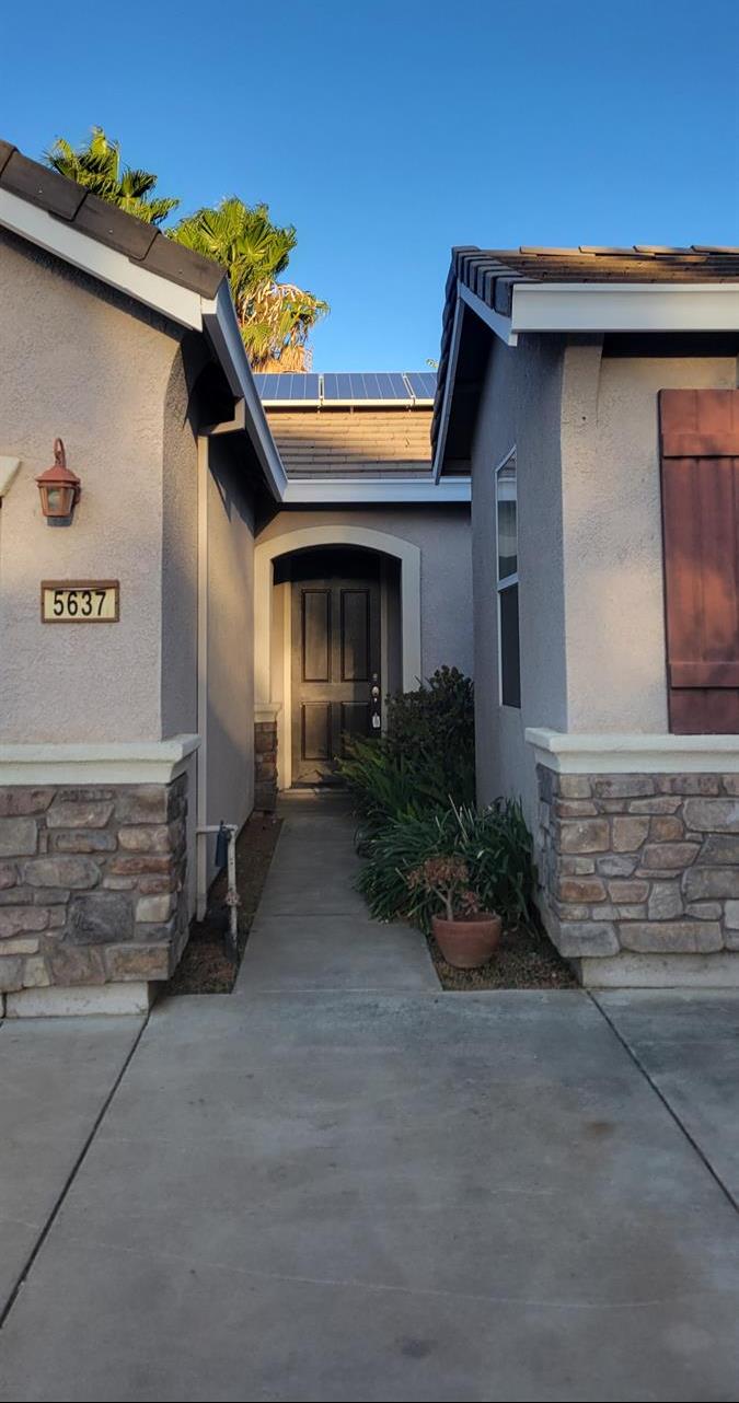 5637 Salmon Drive