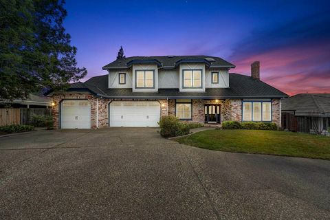 2010 Nicklaus Circle Roseville CA 95678