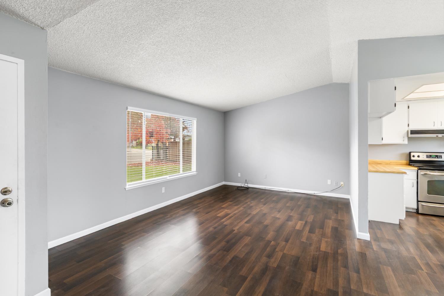 4965 Valley Hi Drive