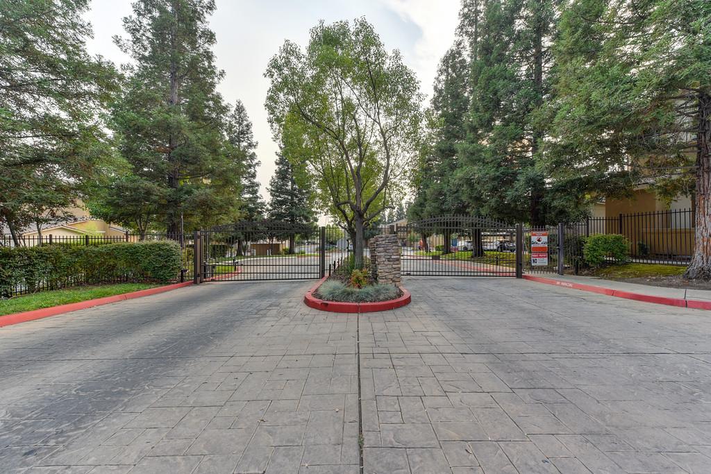 501 Gibson Drive 211