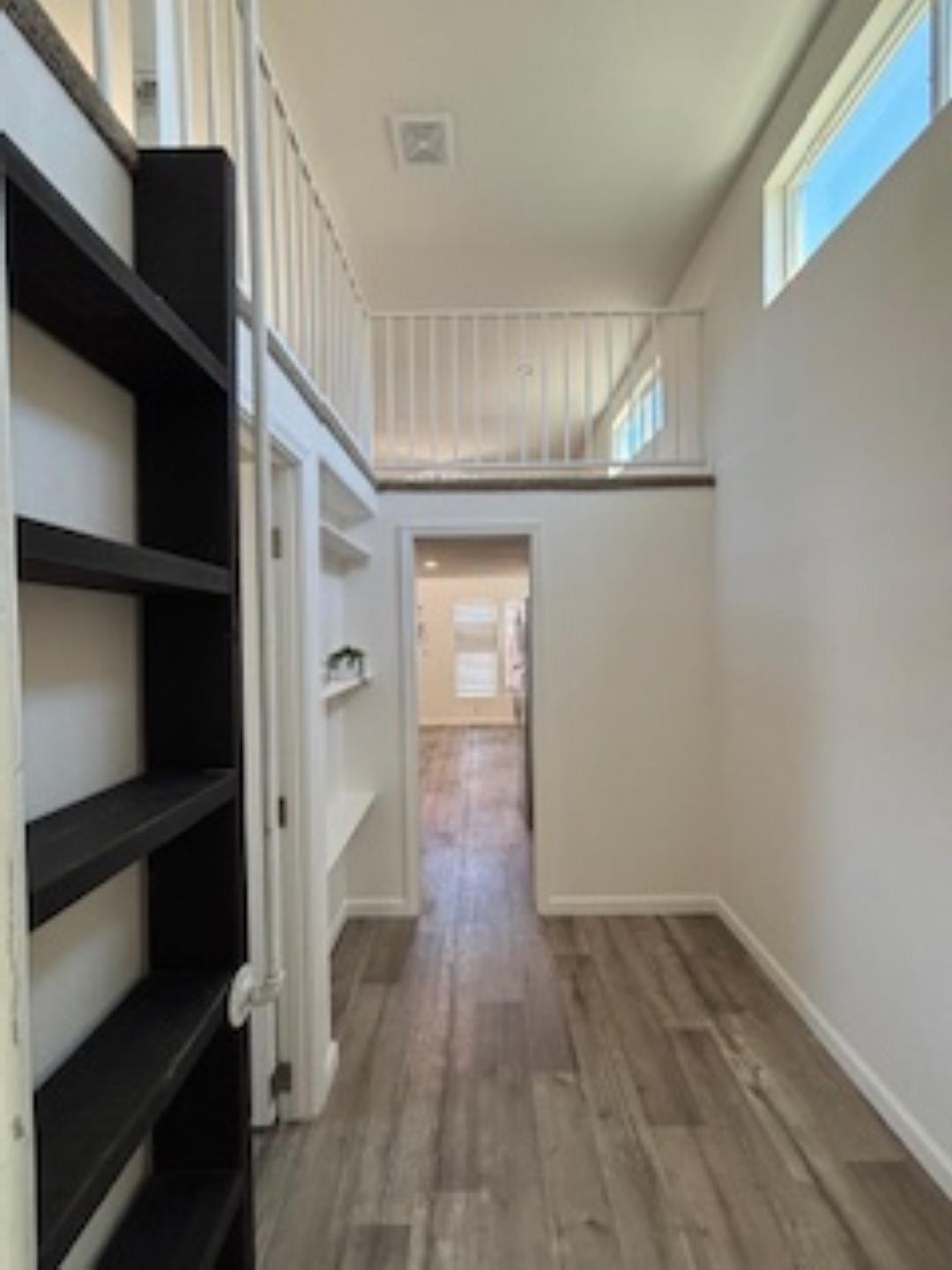 1300 E San Antonio Street 70