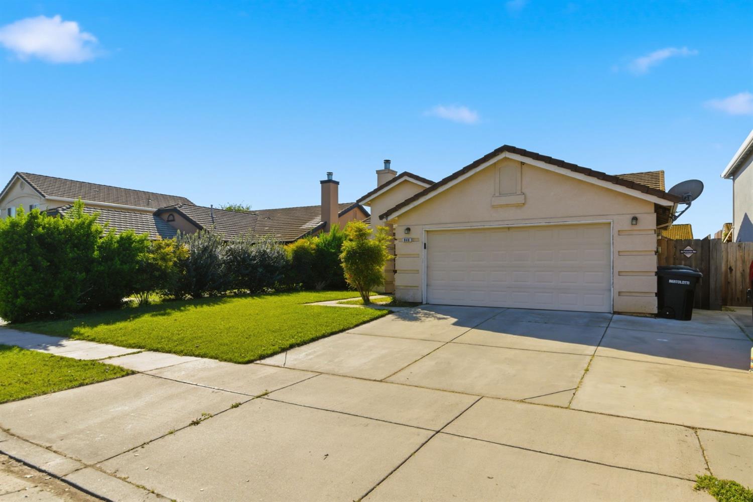 940 Allacante Drive