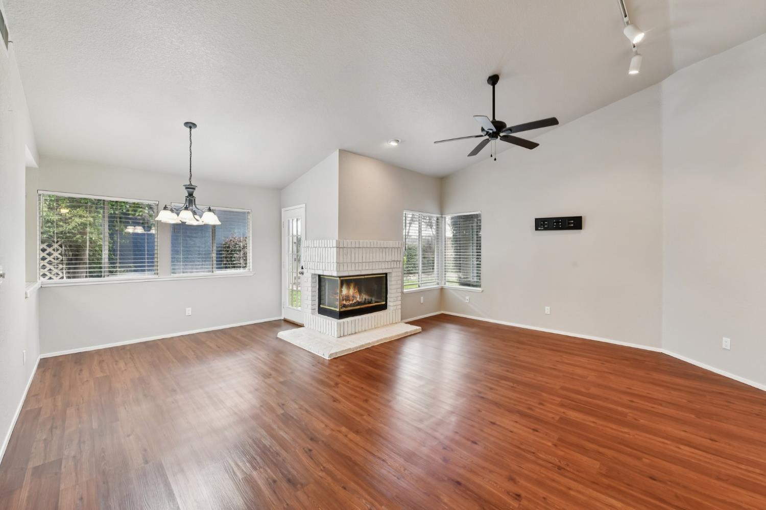 707 Summit Lakes Way