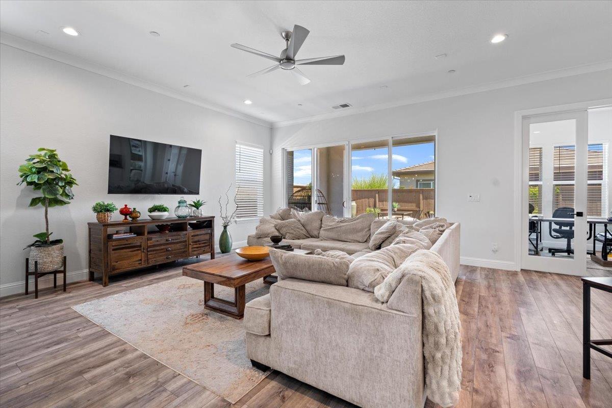 3122 Whistling Way