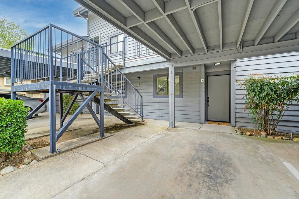 3180 Country Club Drive 5A