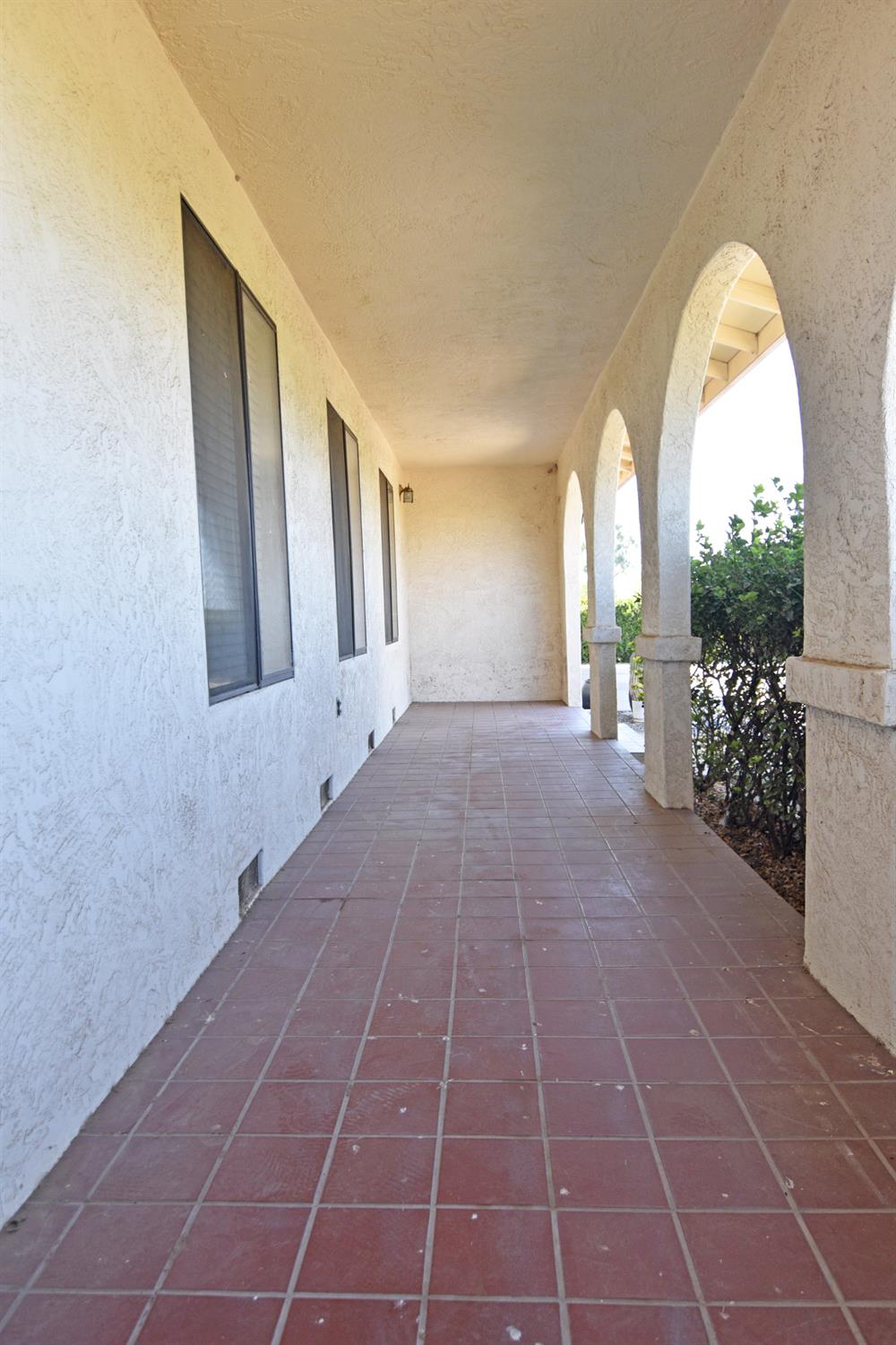 1830 W Monte Vista Avenue