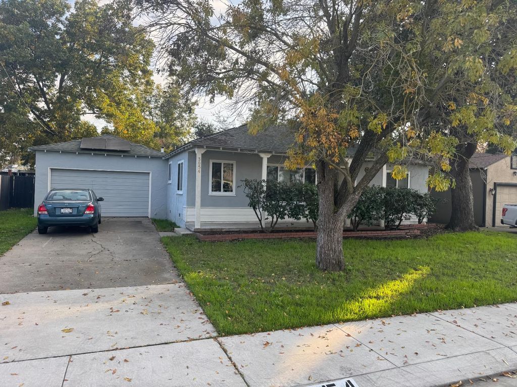Photo of 3054 Princeton Avenue, Stockton, CA 95204 (MLS # 225147415)