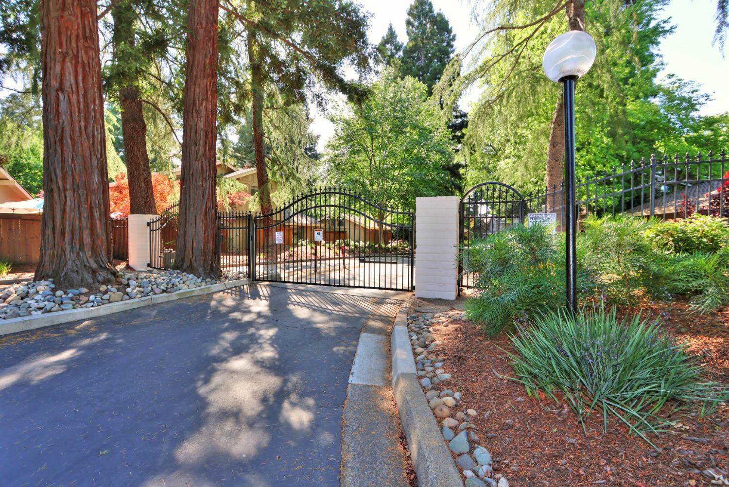 1914 University Park Drive