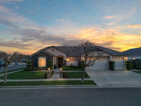 MLS: 225033619