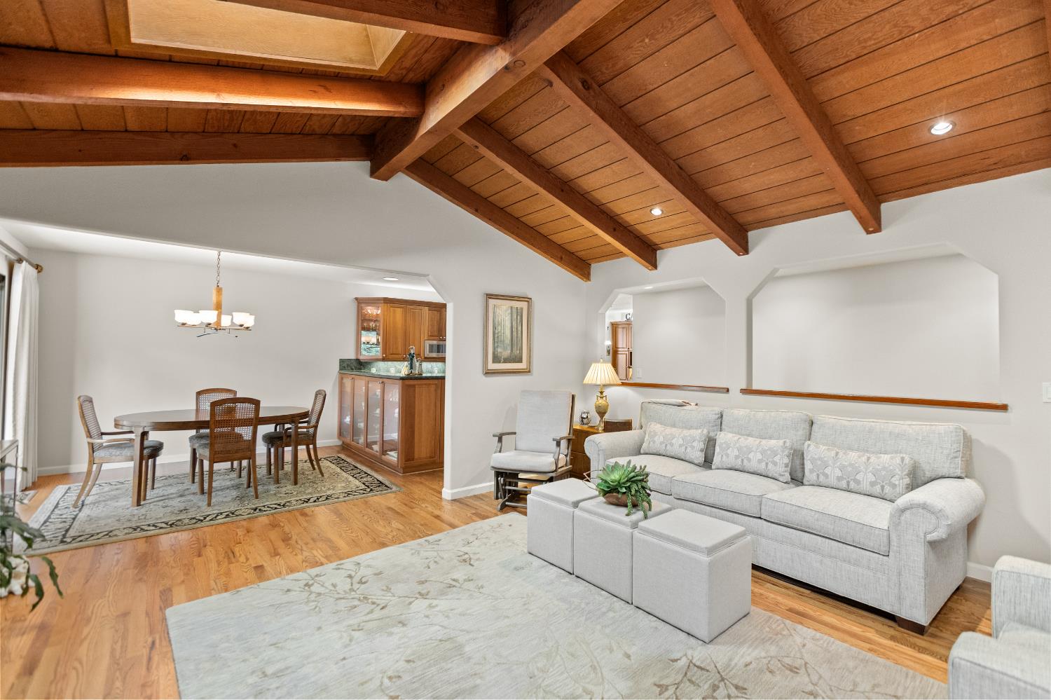 3415 Oakcreek Drive