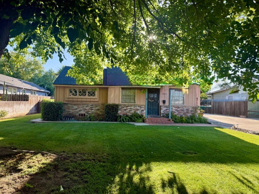 1053 SYCAMORE AVE, GUSTINE, CA 95322 - Image 30e331d95a91ebd8bd92d5c29da45088/3655333559