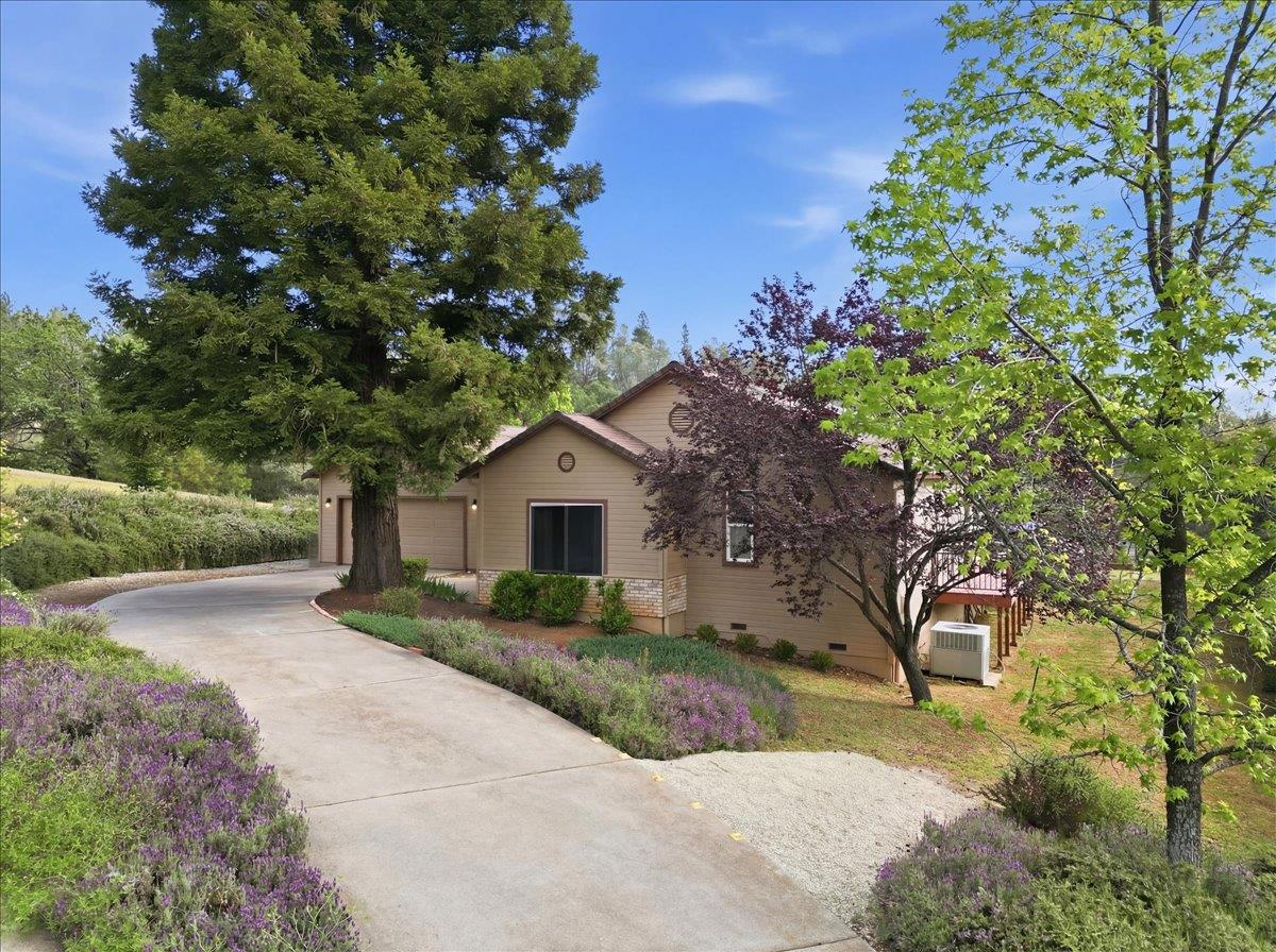 3413 Sweetwater Trail