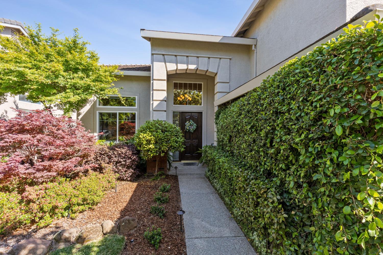 2913 Old Oak Tree Way
