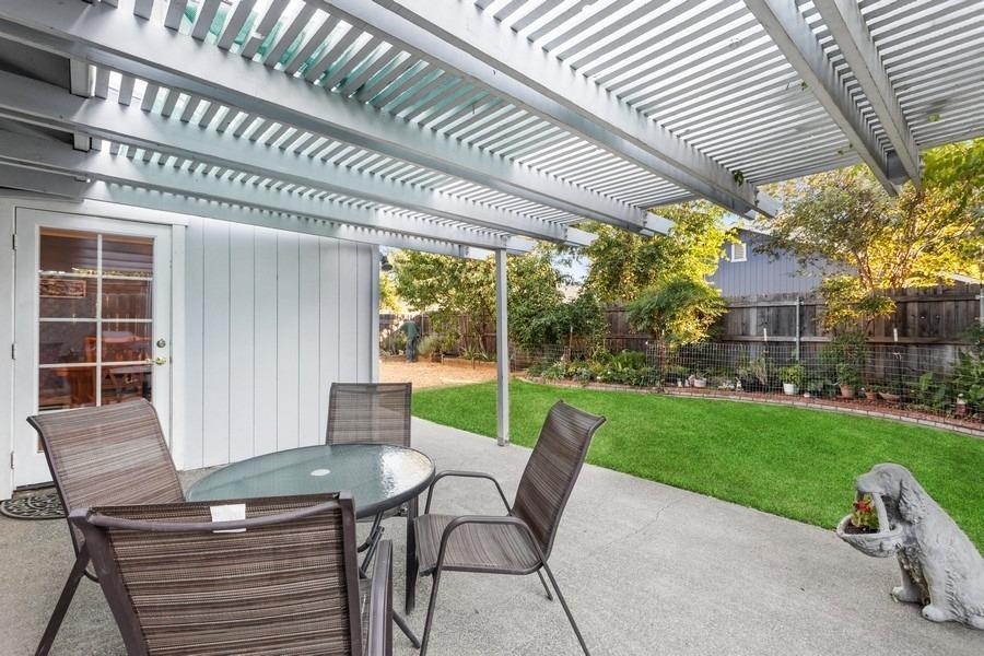 1444 Bridle Lane