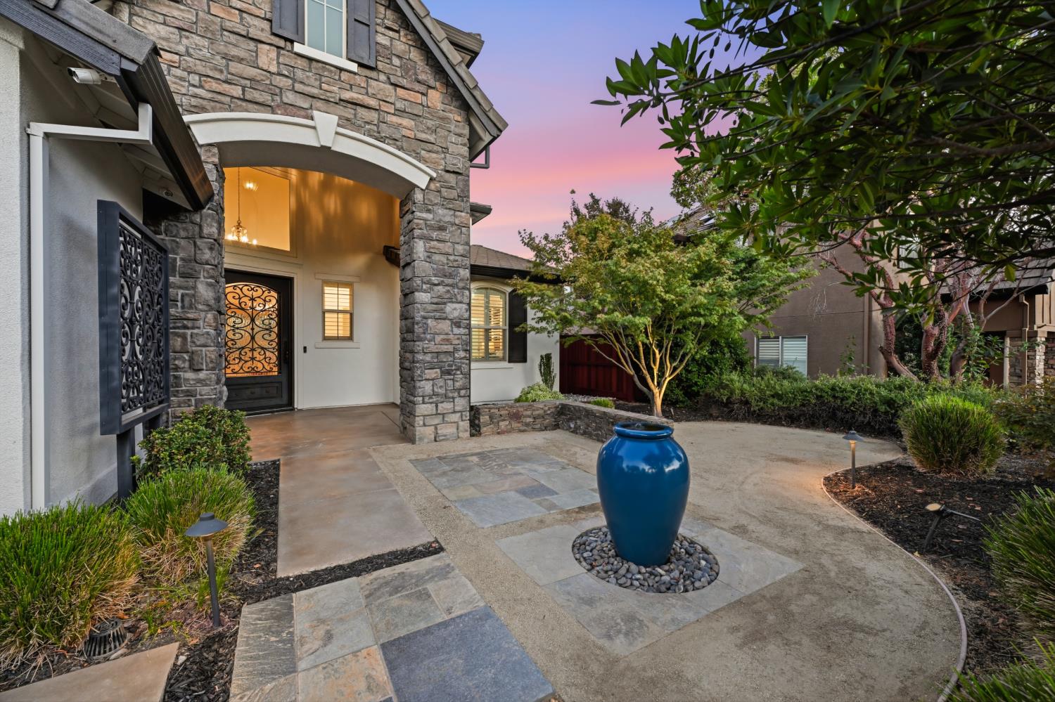 3391 Black Oak Drive