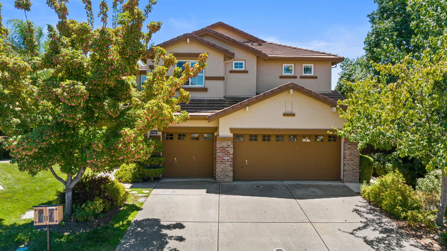 1941 Broadford Drive