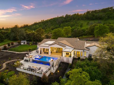 1905 Vista Cielo Newcastle CA 95658