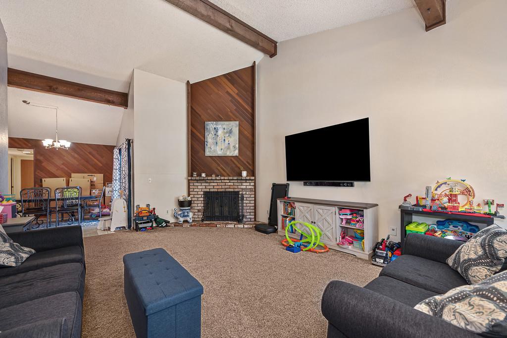5533 Cedar Creek Way