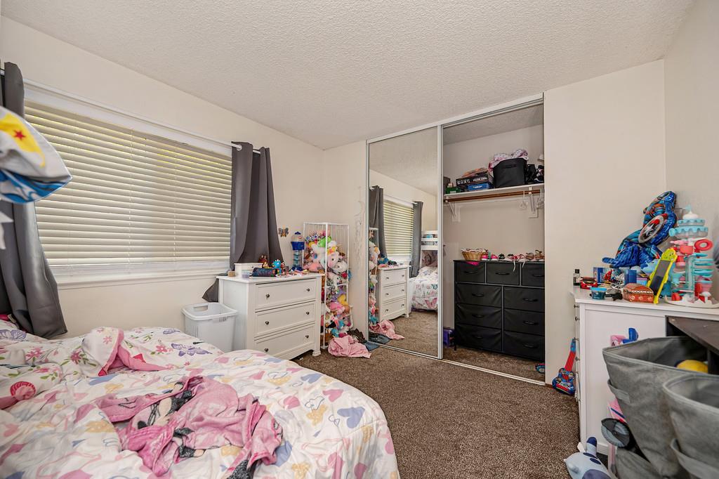 5533 Cedar Creek Way