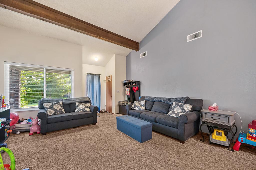 5533 Cedar Creek Way