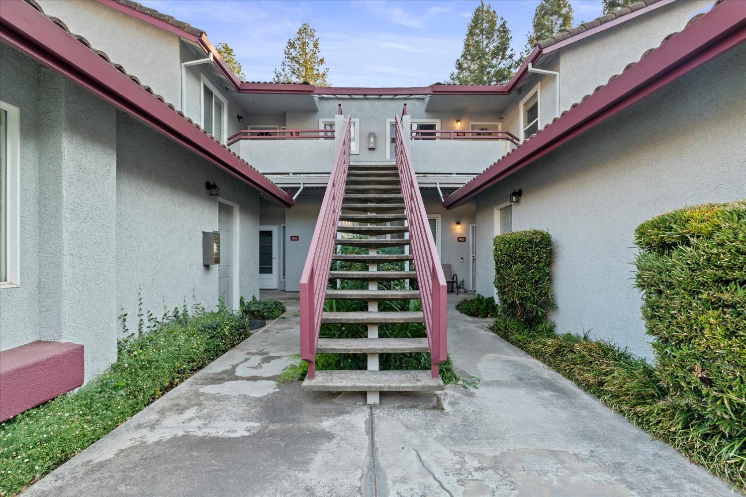 7322 York Town Place 906