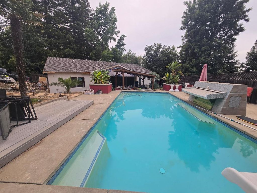 Photo of 224 Oak Canyon Way, Folsom, CA 95630 (MLS # 226007399)