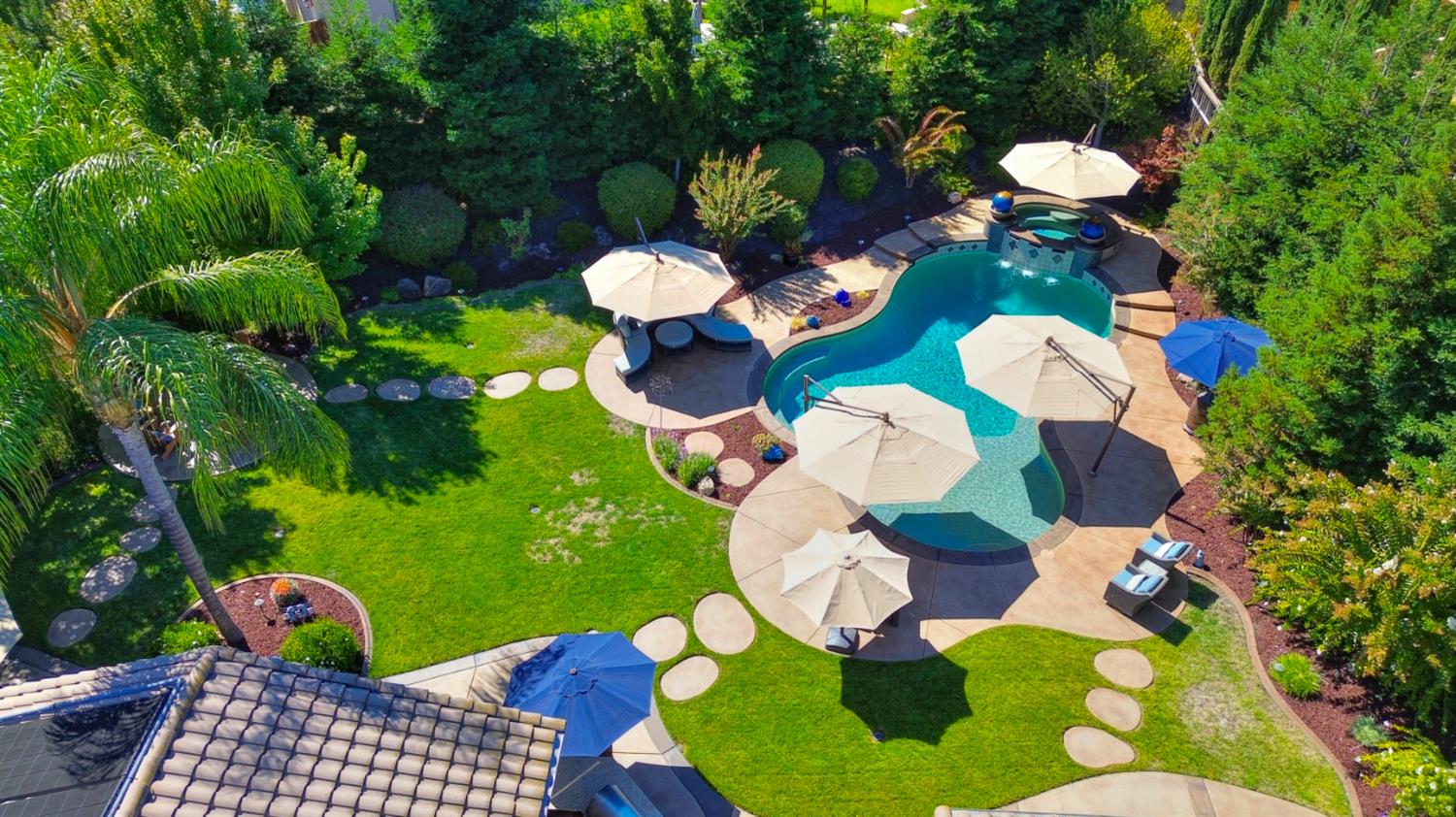 8635 Ashbury Court