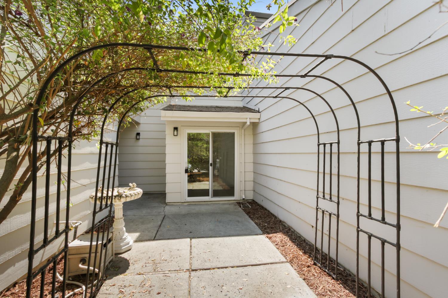 1842 Renoir Avenue