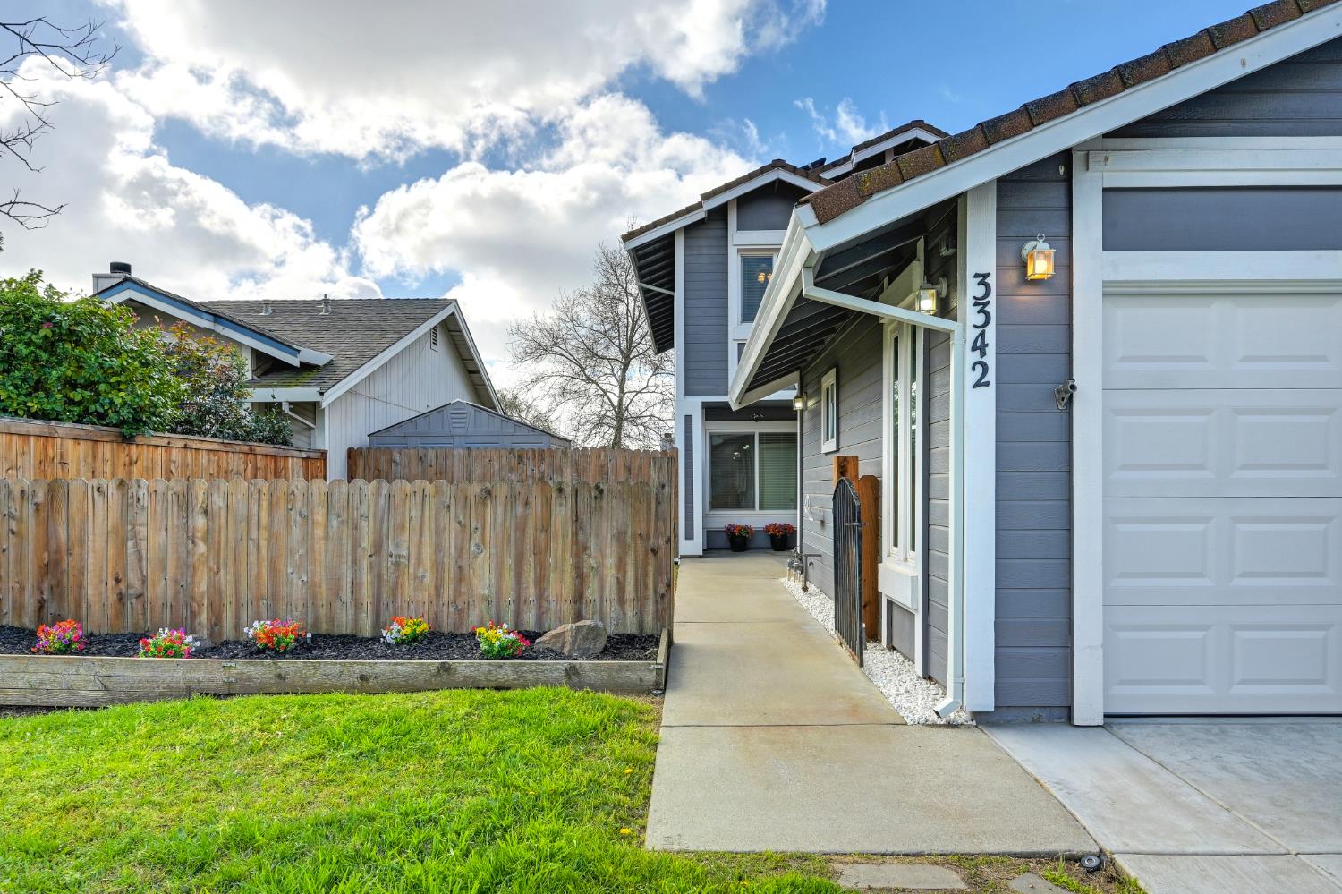 3342 Brownlea Circle