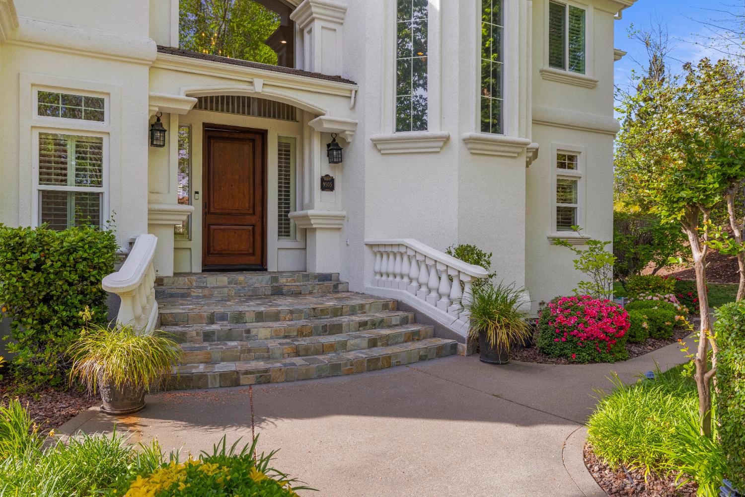 9505 Ashbourne Court