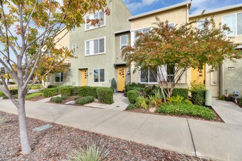 3215 Bridgeway Drive Rancho Cordova CA 95670