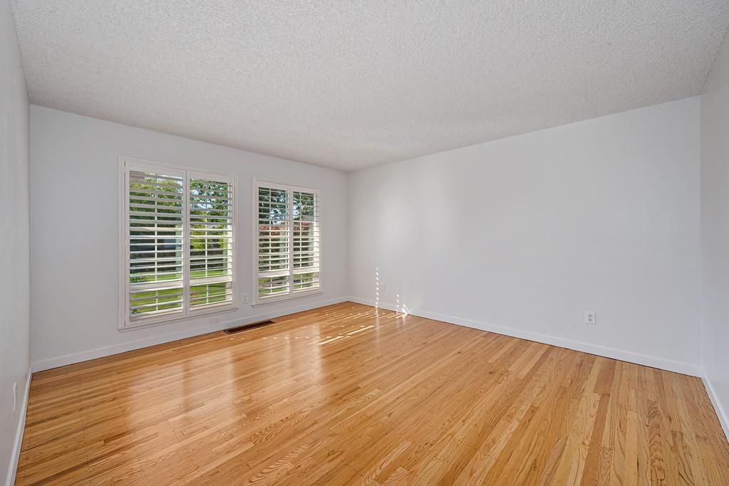 2407 Masoni Way