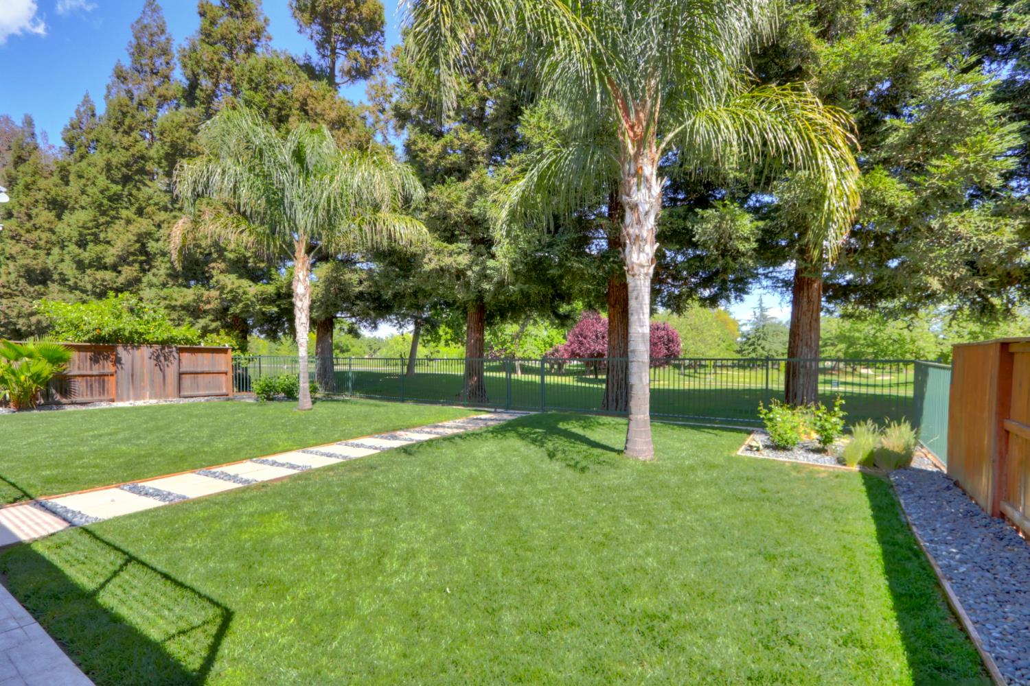 445 Westlake Drive